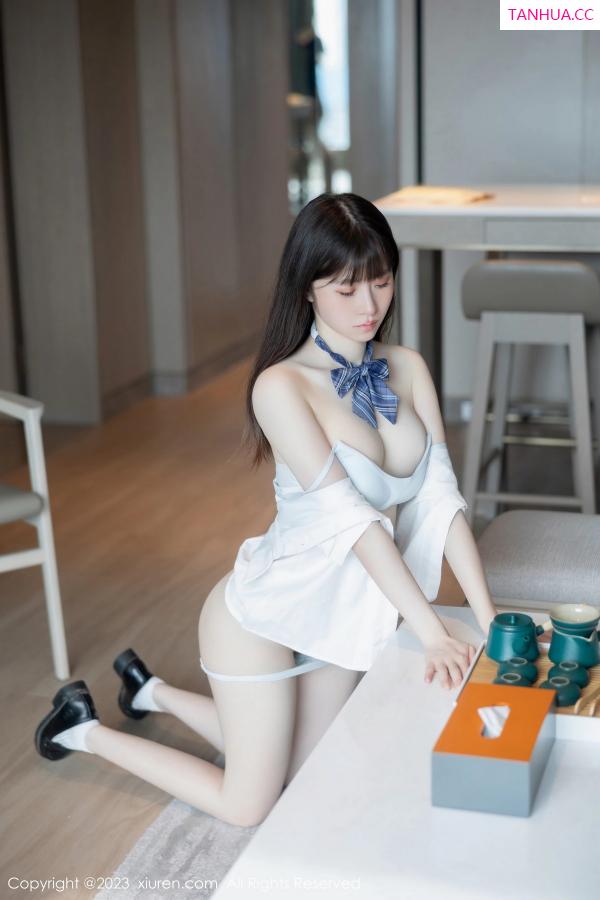   [XiuRen]高清写真图 2023.06.29 No.6993 林悠悠 格子裙美腿第91张图片